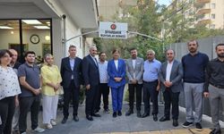 Diyarbakır’da AK Parti heyeti, muhtarlarla istişare toplantısı yaptı