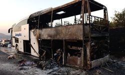 Gaziantep'te yanan yolcu otobüsü kullanılamaz hale geldi