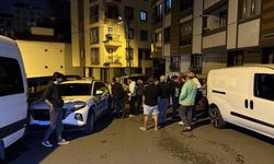 Bir sürücü sokakta bulunan 8 araca çarptı