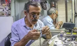 Diyarbakır’da 4 metrekarelik dükkanda 55 yıllık emek