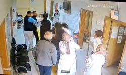 Kadın doktorun boğazını sıktı