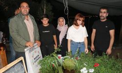 Tahliye olan Güran ailesi, Narin’in mezarını ziyaret etti