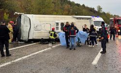 Bartın'da işçi servisi devrildi: Ölü ve çok sayıda yaralı