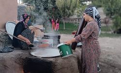 Diyarbakır’da binlerce yıllık üzüm pekmezi geleneği yaşatılıyor