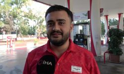 Video çekmek isterken 10 TL'sini kargaya kaptırdı