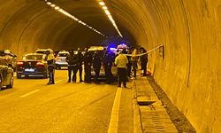Otomobilde silahlı kavga: 1 ölü, 1 yaralı