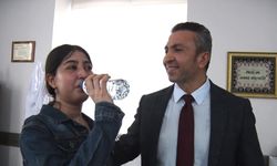 Annesinin böbreğiyle hayat buldu