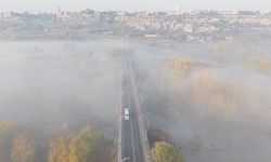 Diyarbakır’ın tarihi mekanları sisle gizemli bir atmosfer kazandı