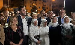 Diyarbakır Eşbaşkanı Hatun, Akdeniz Belediyesi eşbaşkanlarının duruşmasına katıldı