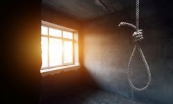 İki kadına tecavüz eden şahıs halka açık şekilde idam edildi