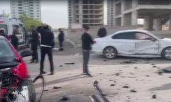 Diyarbakır'da 2 otomobilin karıştığı kazada 2 kişi yaralandı