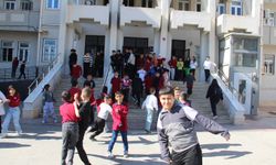 Öğrenci sayısı iki katına çıktı, veliler okul istiyor