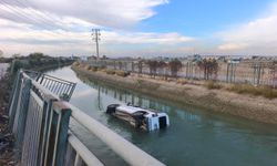 Otomobil sulama kanalına uçtu