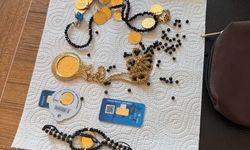 Yolda altınları buldu, hiç tereddüt etmeden polise götürdü