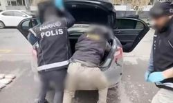 Batman'da bir otomobilden 56 kilo esrar çıktı