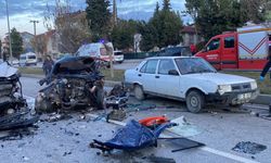 Burdur'da feci kaza: 2 ölü 3 yaralı