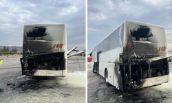 Diyarbakır otobüsü yolda alev aldı: Yolcular faciadan döndü