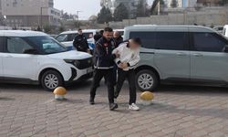 Çıplak görüntülerin var dediler 100 bin lira istediler