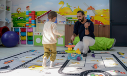 Diyarbakır’da engelli çocuklara ücretsiz oyun terapisi desteği başladı