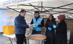 Erzurum’da pazarcılara çorba ikramı