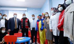 Dicle Üniversitesi’nde hasta çocuklara moral etkinliği