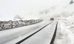 Bingöl-Diyarbakır yolu tır trafiğine kapatıldı