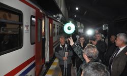 Turistik Doğu Ekspresi Kars’ta coşkuyla karşılandı