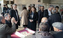 Diyarbakır’da Eşbaşkanlar Emek Caddesi esnafını ziyaret etti