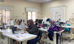 Kadın emeği Diyarbakır’da hayat buluyor: Üretim gelire dönüşüyor