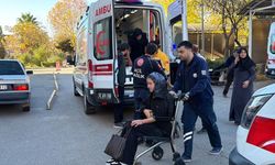 Otomobil minibüsle çarpıştı 5 kişi yaralandı