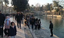 Güneşli havada Balıklıgöl keyfi