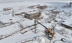 Kar, tipi, buz yükü… Dicle Elektrik Diyarbakır’da kesintisiz enerji için sahada