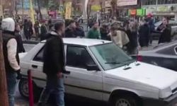 Diyarbakır'da husumetli aileler tekme tokat bir birine girdi