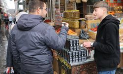 Diyarbakır'da 'Kürt kahvesi' lezzetlerin başına geçti