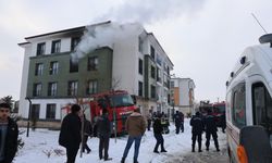 Korkutan yangından 11 kişi etkilendi