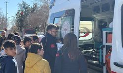 Diyarbakır'da 18 öğrenci cıva zehirlenmesi şüphesiyle hastanelik oldu