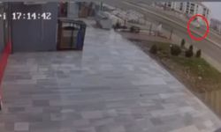 Diyarbakır’da takla atan otomobil alev aldı