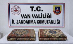 Gümrük kaçağı halılar ele geçirildi