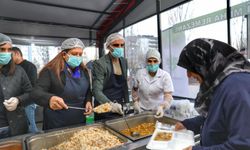 Şırrnak’ta Gönül Sofraları Kuruluyor: 2 Bin Kişiye Her Gün Sıcak Yemek!