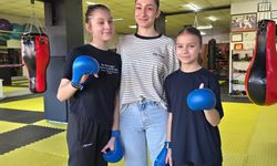 Diyarbakırlı Milli sporcu Kızılaslan, minik karatecilerle buluştu