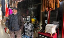 Diyarbakır Sur’da nostalji mesaisi; Geçmişe yolculuk bu dükkânda başlıyor
