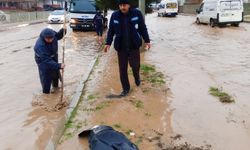 DİSKİ Ekipleri Silvan’da sele karşı seferber oldu