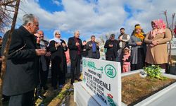 AK Parti Heyetinden 8 Mart’ta duygusal ziyaret Yangında hayatını kaybeden kardeşlerin kabri başında dua