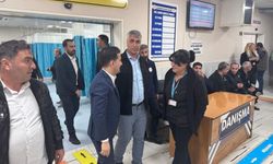 Aküzüm, Bayramda Diyarbakır’ın emekçileriyle buluştu