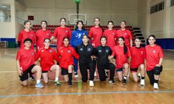 DBB Kadın Hentbol Takımı 1. Lig için sahaya çıkıyor