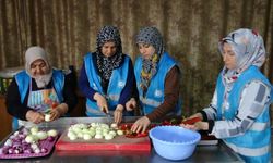 Cami cemaatinden bin 500 kişiye iftar