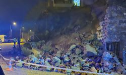 İstinat duvarı otomobilin üzerine yıkıldı