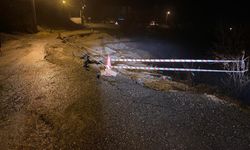 Diyarbakır’da sağanak yağış nedeniyle yollar çöktü