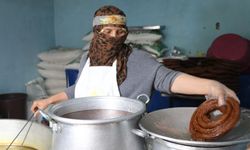 Diyarbakırlı kadın 31 yıldır eşiyle omuz omuza çalışıyor