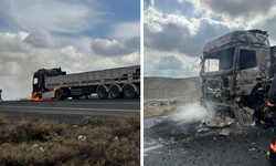 Diyarbakır’da seyir halindeki tır alevlere teslim oldu